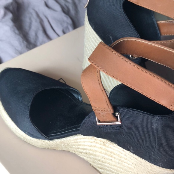 BCBG Wedges - Picture 4 of 6